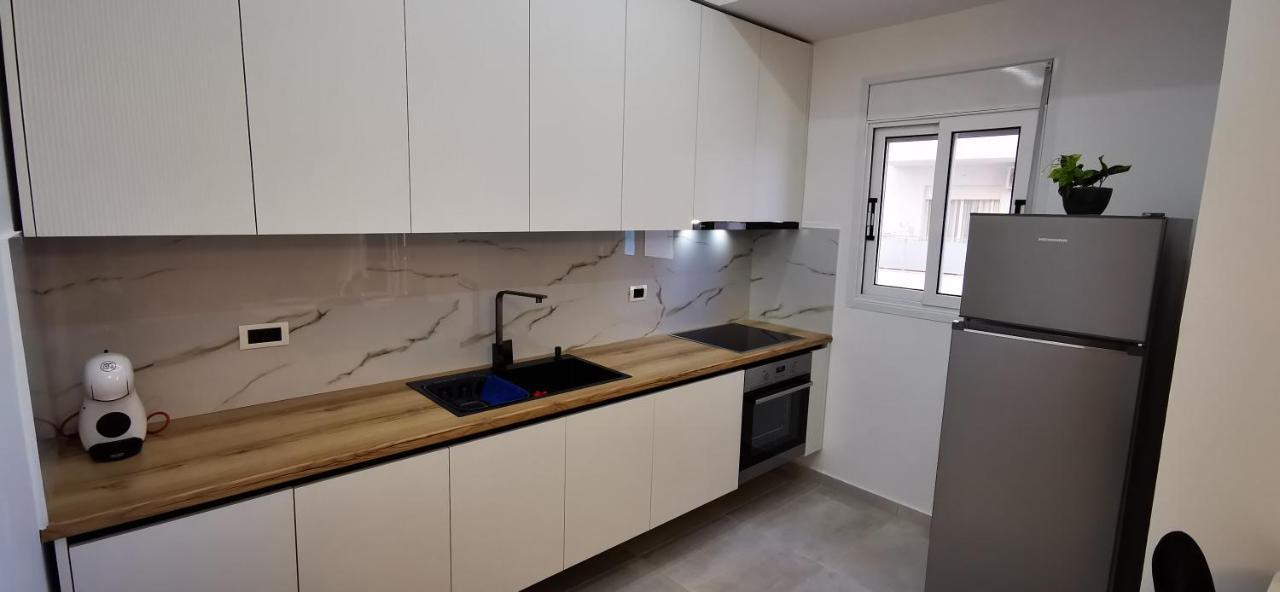 Lungomare Luxury Sea View Apartaments فلورا المظهر الخارجي الصورة