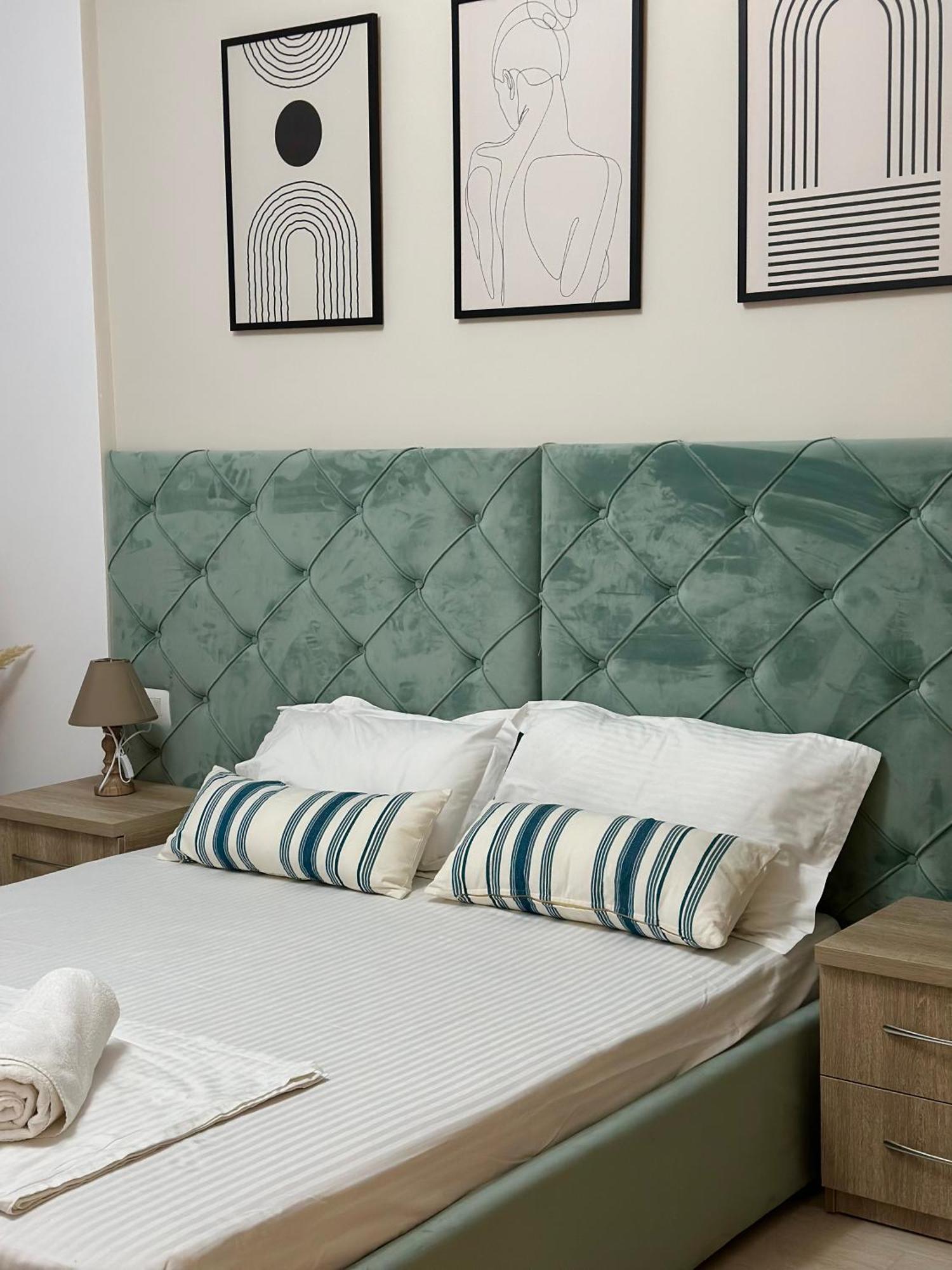 Lungomare Luxury Sea View Apartaments فلورا المظهر الخارجي الصورة