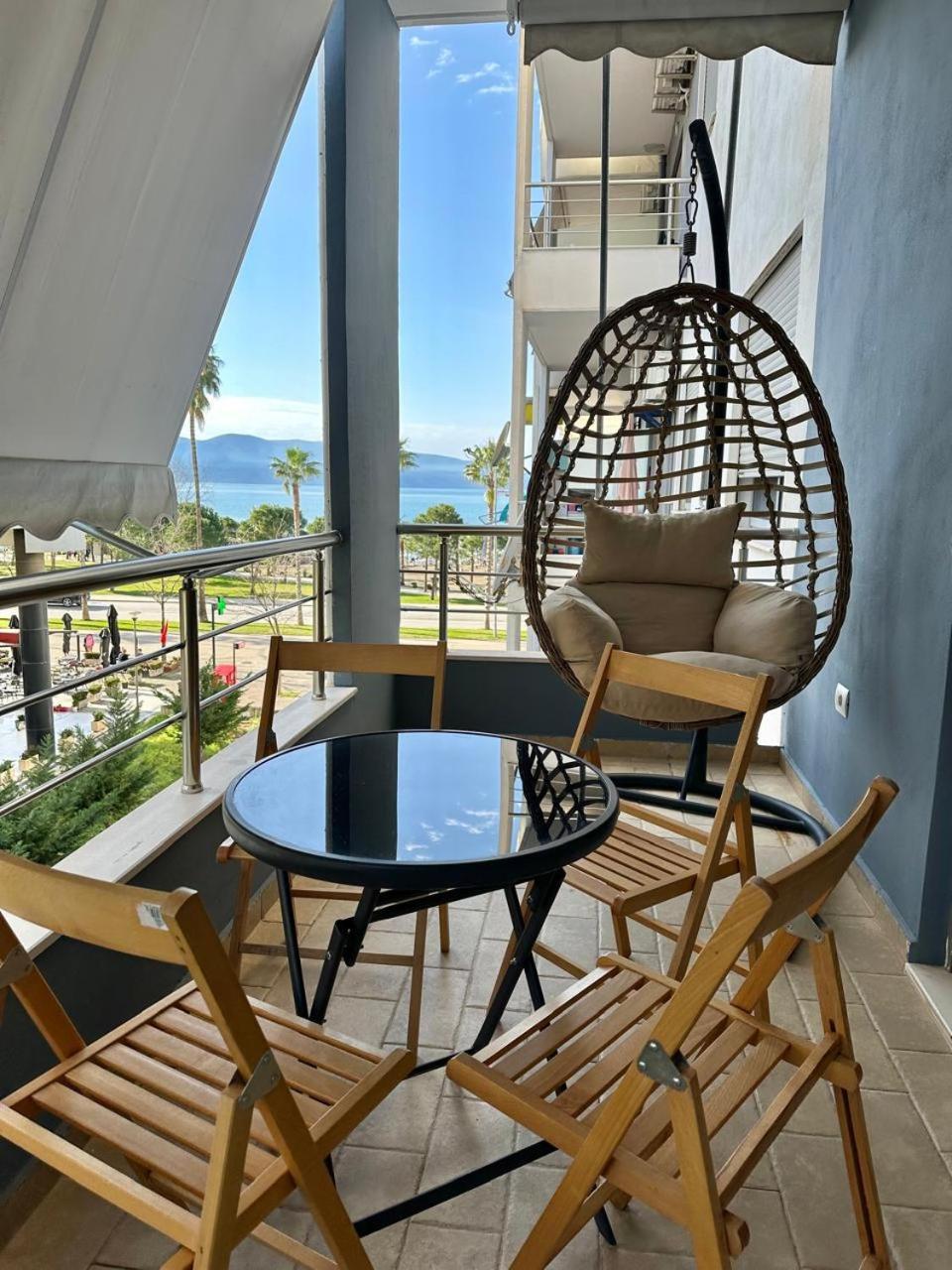Lungomare Luxury Sea View Apartaments فلورا المظهر الخارجي الصورة